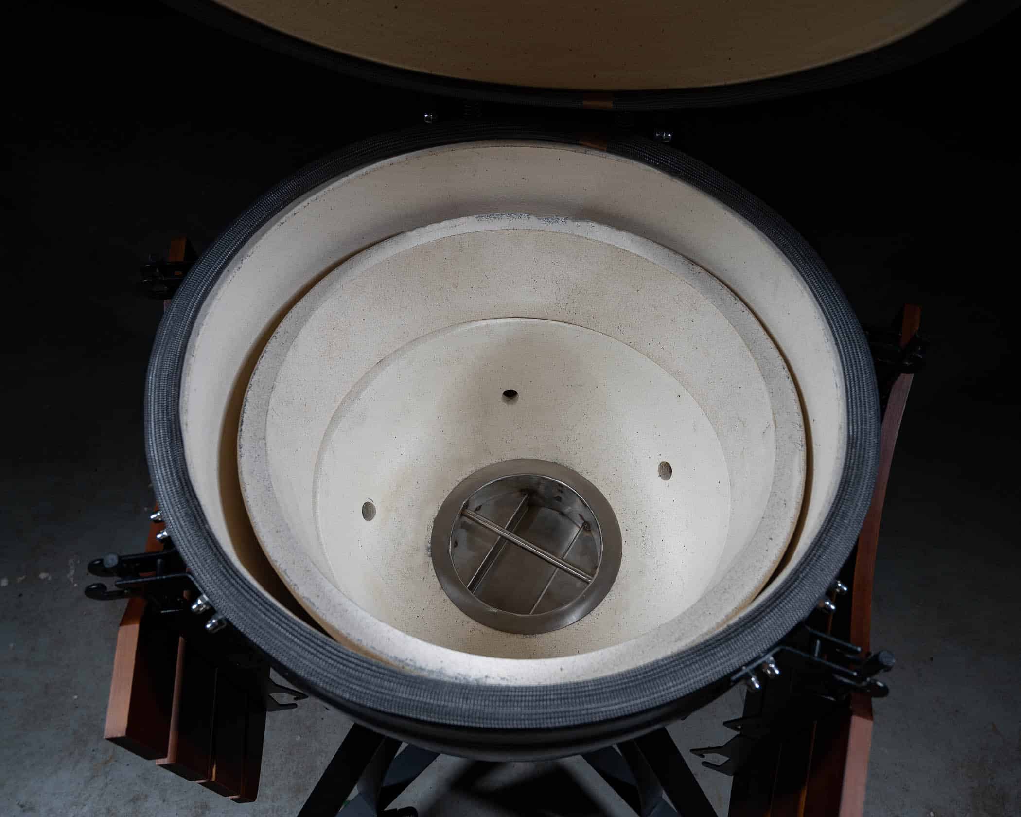 Grill Bill Pro III – XL Kamado BBQ 23.5"