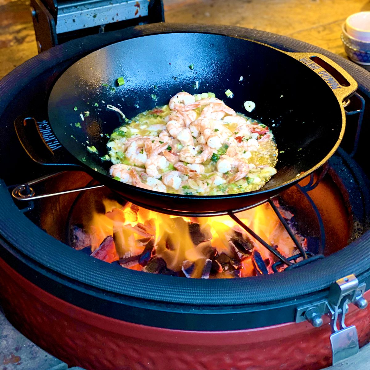 Wokpan 36cm - Valhal Outdoor - twee handvatten