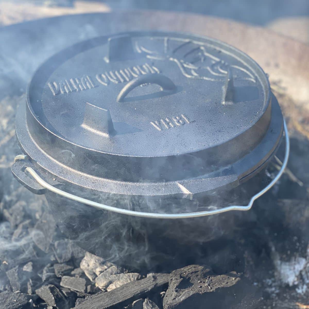 Dutch Oven 8L+ - Valhal Outdoor - met pootjes